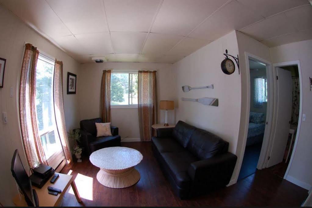 פורט קרלינג Muskoka Shores Cottages מראה חיצוני תמונה